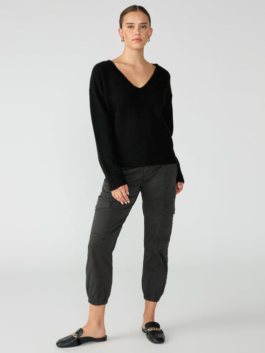 Easy Breezy V-Neck Pullover Sweater Black